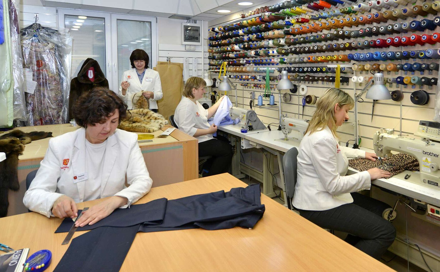 TERMEN EXTINS PENTRU SELECTAREA UNUI PROFESOR ÎN CADRUL LABORATORULUI CROITORIE CADRUL PROIECTULUI ”LABORATORUL PROFESIONAL PENTRU TINERII CU CES”